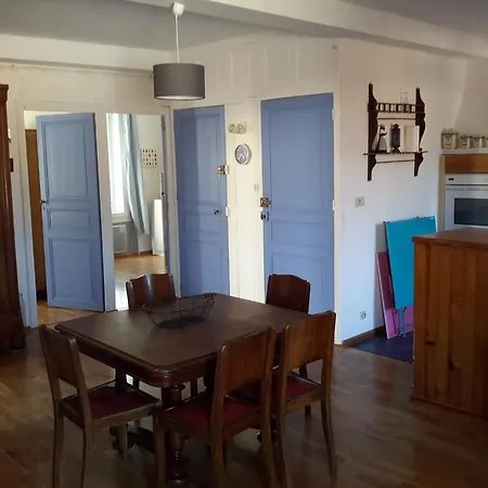 Rue Sebastien Spacious Close Apartamento